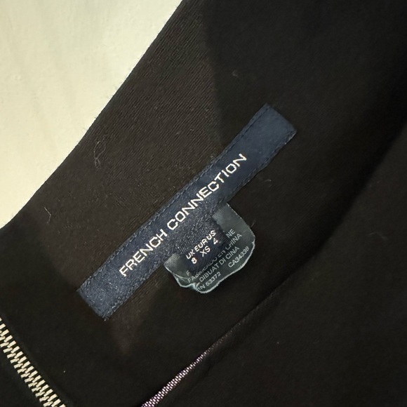 SOLD French connection off shoulder black mini dress - Picture 5 of 6